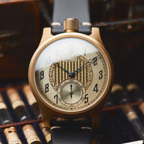 The Springfield 070 (45mm) Studio Lifestyle Image