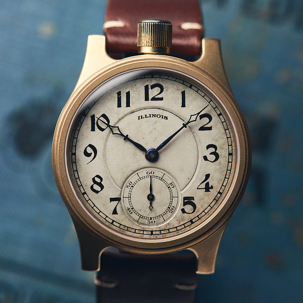 The Springfield 089 (45mm) Studio Lifestyle Image