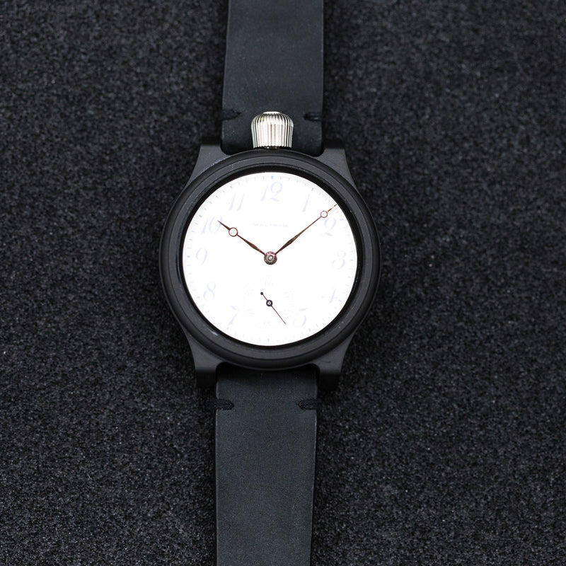 This dial is rather faint but such a unique color!