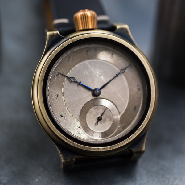 The Springfield 253 (47mm) Studio Lifestyle Image